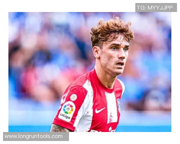 博格巴重返赛场展现惊人状态引发球迷热议与球队未来发展期待