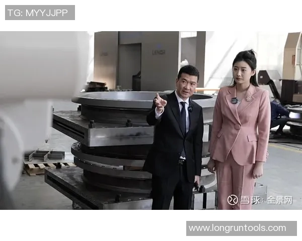 史鸿飞的传奇人生与奋斗历程探秘：从平凡到卓越的成长之路